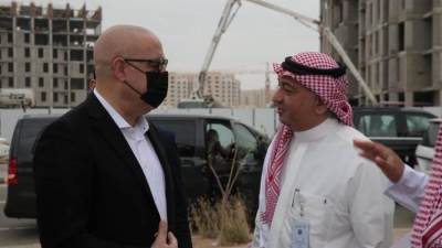 فى زيارة للمملكة العربية السعودية ..«الجزار»  يتفقد أهم المشروعات السكنية بالمملكة
