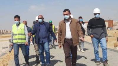 الحدائق المركزية بالعاصمة الإدارية الجديدة على رأس جولة نائب هيئة المجتمعات العمرانية  