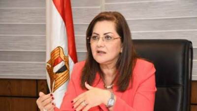 هالة السعيد : لدينا مخزون استراتيجي آمن من السلع الأساسية