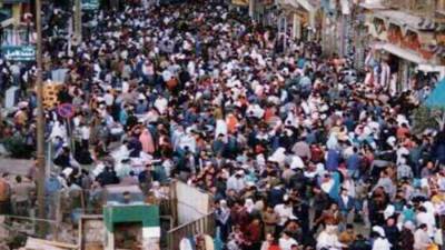 خبير اقتصادي : النمو السكاني عبء على الموازنة العامة ويضغط على الانفاق العام