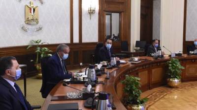 مدبولى: توفير جميع السلع بأسعار مناسب ولن نسمح بإخفاء أو تخزين السلع