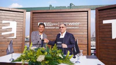 لمدة 3 أعوام..  «تطوير مصر» توقع اتفاقية مع «I-Events» لتصبح الشريك الاستراتيجي لجوائز ريادة الأعمال في مصر 