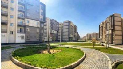 طرح 11 محلاً تجارياً وصيدليتين للبيع بالمزاد العلني بمدينتي أكتوبر والعبور الجديدتين