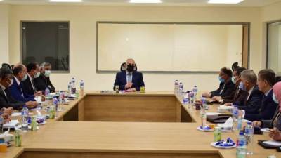 وزير الري من «العاصمة الإدارية»: بدء تنفيذ قناطر ديروط الجديدة 