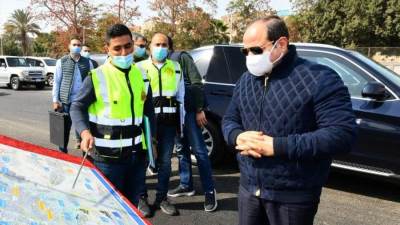 بالصور .. جولة السيسي اليوم بمنطقة القاهرة التاريخية 