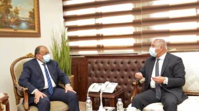 وزيرا «التنمية المحلية والنقل» يتابعان ملف إزالة التعديات على أملاك السكك الحديدية بالمنوفية