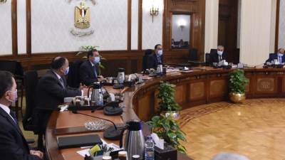 مدبولى: توجيهات رئاسية بالعمل على ضمان توافر السلع للمواطنين