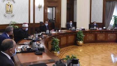 مدبولى: تجهيز أكثر من 400 نقطة لاستقبال «القمح المحلي»