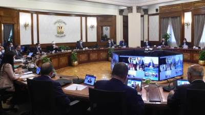 رئيس الوزراء يوجه بسرعة موافاة مجلس الوزراء بالملاحظات الخاصة بـ« وثيقة سياسة ملكية الدولة» لسرعة إطلاقها