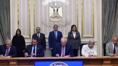 توقيع مذكرة تفاهم بين المنطقة الاقتصادية لقناة السويس و«إيميا باور» الإماراتية لإنتاج الأمونيا الخضراء بالسخنة