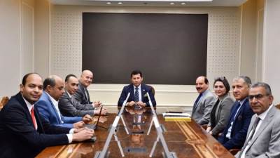 وزير الشباب والرياضة يعقد اول اجتماع رسمي بمقر الوزارة بالعاصمة الإدارية الجديدة