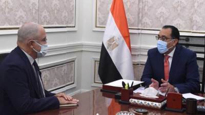 رئيس الوزراء يلتقى رئيس اتحاد الصناعات لمناقشة آليات دعم الصناعة المصرية