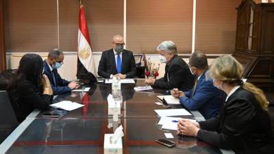 وزير الإسكان: الشراكة مع البنك الدولي ساهمت فى إعادة هيكلة وتطوير قطاع مرافق المياه والصرف