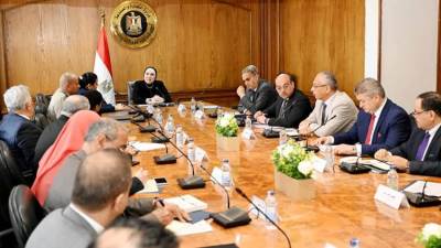 نيفين جامع:  الحكومة تسعى لإنشاء منظومة موحدة لتصنيع الأطراف الصناعية والأجهزة التعويضية وفقاً للمواصفات والمعايير الدولية