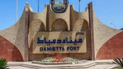  السيسي يصدق على قانون استخدام وإدارة محطة «تحيا مصر 1» بميناء دمياط