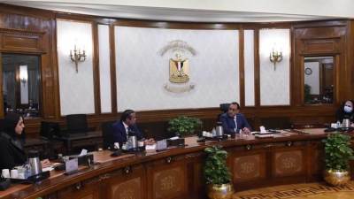 مدبولي: الحكومة حريصة على التواصل المباشر مع المستثمرين وتذليل العقبات وتيسير الإجراءات