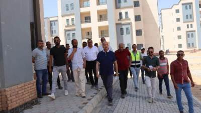 بالصور .. جولة تفقدية لرئيس جهاز العاشر لمشروع «سكن لكل المصريين »