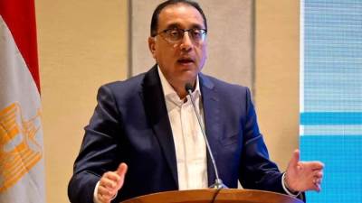 من المنطقة الإقتصادية بشرق بورسعيد .. رئيس الوزراء يطلق «استراتيجية تنمية صناعة السيارات»