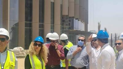 نائب وزير الإسكان يتفقد مشروعى منطقة الأعمال المركزية و «كابيتال بارك»  بالعاصمة الإدارية 