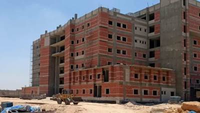 وزير الإسكان : تَقدم الأعمال بمشروع مستشفي سعة 220 سريرا بمدينة العبور