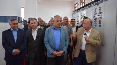 «عبد العاطى» يتفقد مشروعات الموارد المائية والرى بمحافظتى كفر الشيخ والبحيرة