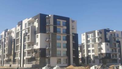 وزير الإسكان يتابع تقدم الأعمال بمشروع «JANAA» الشيخ زايد