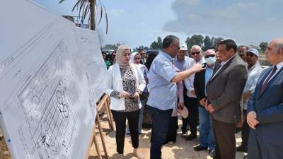 بالصور .. محافظ البحيرة يتفقد مشروع توسعات محطة معالجة صرف صحي شبراخيت