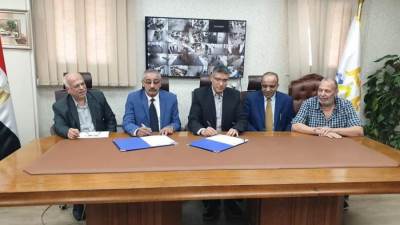 بُروتوكول تعاون لإستبدال «التوك توك» بوسيلة مواصلات أخرى تعمل بالكهرباء بمدينة 6 أكتوبر