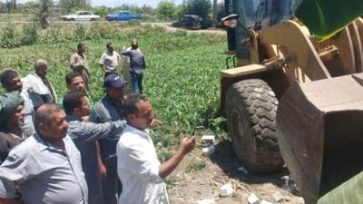 وزير الزراعة يتابع مع قيادات الوزارة منع البناء على الأراضي الزراعية خلال إجازة عيد الأضحى 