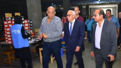محافظ بورسعيد يتابع الأعمال الإنشائية بمصنع  «أفينا» الجديد لإنتاج الأدوات الكهربائية 