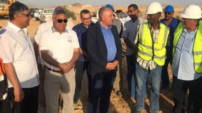 وزير الري يتفقد منشآت السد العالى وخزان أسوان للإطمئنان على أعمال الصيانة الدورية 