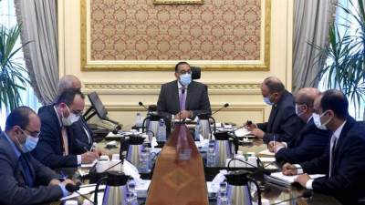 مدبولي يُكلف بسرعة توفير مليار جنيه لاستكمال صرف تعويضات المستحقين بـ المحاور المرورية بالجيزة  