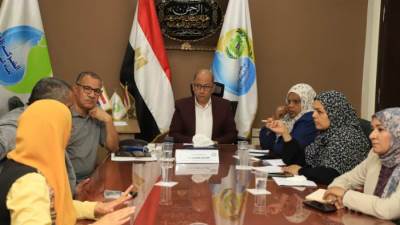 مياه أسيوط" ترصد الموقف التنفيذي  لإدارة المياه وقياس كمية الفاقد ودرة يشدد على حصر الوصلات الخلسة