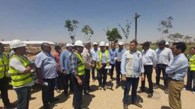 وزير الإسكان يتابع سير العمل بالقطاعات المختلفة بمشروع الحدائق المركزية  «كابيتال بارك» بالعاصمة الادارية الجديدة