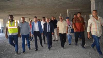 محافظ بورسعيد: قرب الانتهاء  من إنشاء الجراج متعدد الطوابق بحي العرب