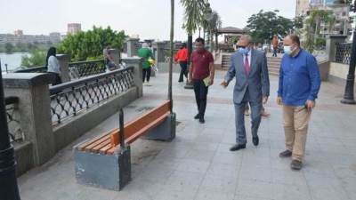 محافظ القليوبية يتفقد كورنيش مدينة بنها وحديقة اللوكس بعد تطويرهما
