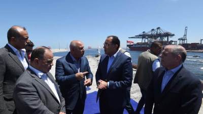 مدبولى: الدولة المصرية تنفذ حاليا خطة متكاملة لتطوير الموانئ  بتكليف من الرئيس