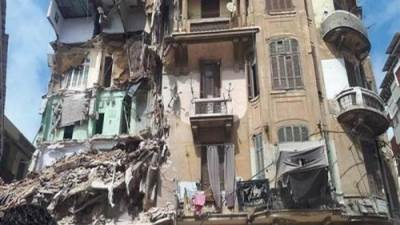 محافظ القاهرة: فحص العقارات المجاورة للعقار المنهار بحدائق القبة وصرف إعانات لمتضرري الحادث