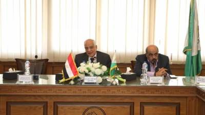 محافظ الجيزة:تخفيض قيمـة مقابـل حق الانتفـاع لأراضي مصانع الطوب بالتنسيق مع  الزراعة