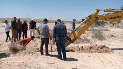 في حملة لإزالة التعديات على خطوط المياه.. ضبط  6 وصلات خلسه على خطوط المياه الناقلة بمطروح