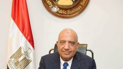 وزير قطاع الأعمال يوجه باستمرار أجور العاملين بشركة «النصر للكوك» لحين صرف التعويضات 