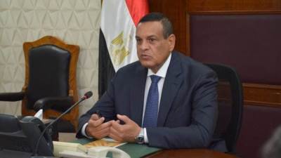 «إغلاق مراكز الدروس الخصوصية والانتهاء من تطوير المدارس » .. توجيهات «هشام آمنة»  للمحافظين استعدادا للعام الدراسي 