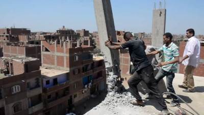  ضمن المرحلة الثانية من الموجة 20.. محافظ القليوبية يشرف على حملة إزالة تعديات بالبناء المُخالف