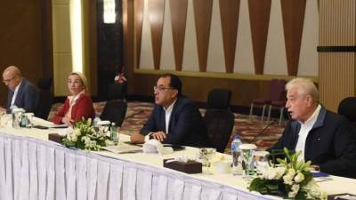 خلال جولته بالمدينة لليوم الثاني .. رئيس الوزراء يتفقد مشروع خزانات المياه الاستراتيجية بشرم الشيخ