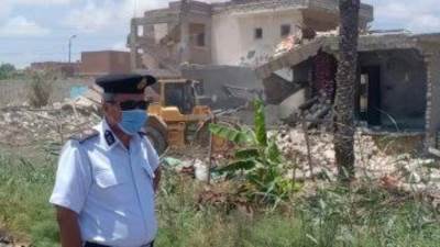 إزالة 11 حالة تعد ووقف حالتي بناء مخالف بحي أول العامرية بالإسكندرية