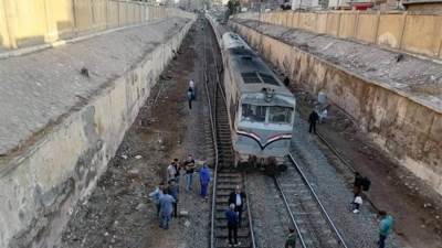 السكة الحديد تؤكد عدم وجود إصابات في حادث خروج عربتي قطار مطروح