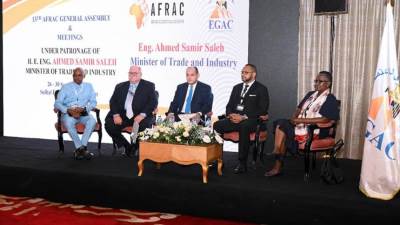 وزير التجارة: وضعنا خطة لتحسين جودة المنتجات والخدمات لزيادة الصادرات