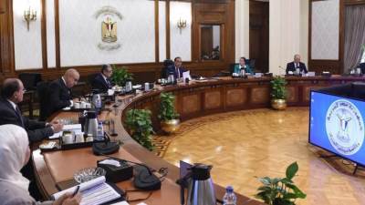 مدبولي: توجيهات رئاسية  بتزويد منطقة شق الثعبان بمختلف الخدمات والمرافق  لتحويلها إلى مدينة صناعية للرخام والجرانيت