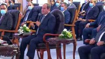 السيسي : الانتهاء من إزالة كافة المعوقات أمام الاستثمار خلال شهرين