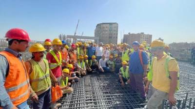 رئيس جهاز تعمير القاهرة الكبرى يتابع العمل بمحور كمال عامر (صور)